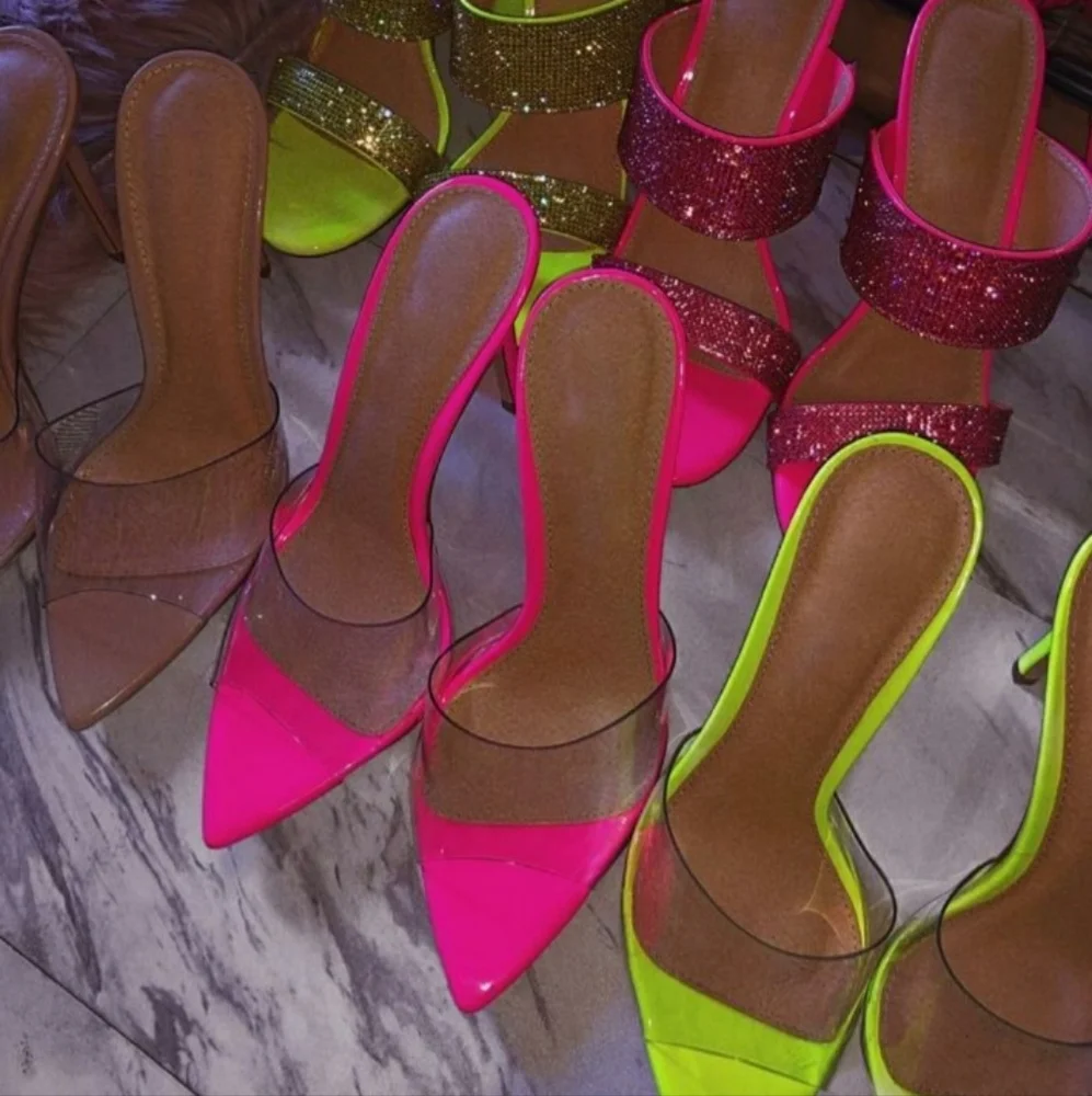 💋 hot pink heels - Picture 3 of 4